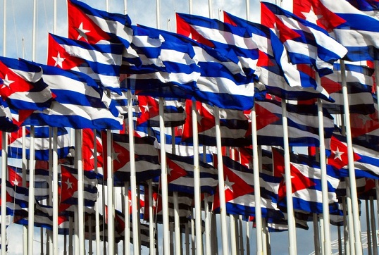 Cuatro mil firmas del mundo por Cuba