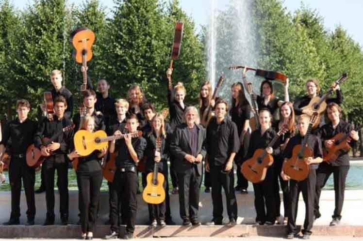 Orquesta Juvenil de Guitarras de Alemania llega a Cuba para gira