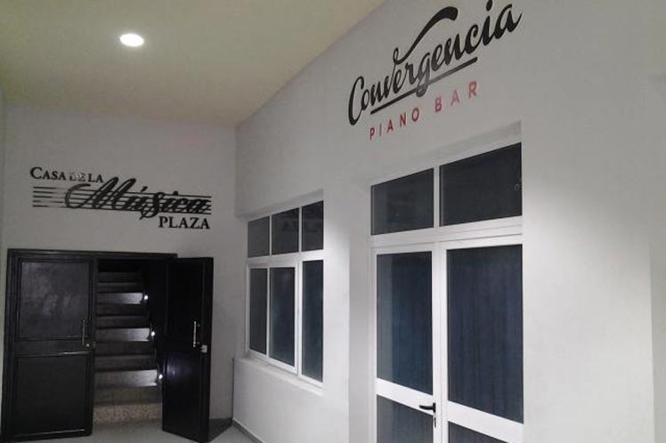 Luna Manzanares inaugura nueva Casa de la Música en Cuba