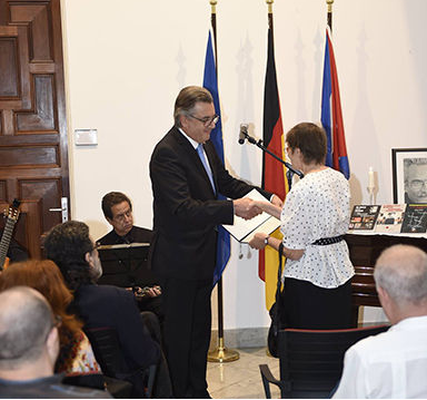 Alemania concede Cruz Federal al Mérito a Desiderio Navarro
