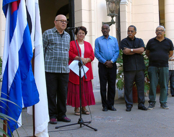 Homenaje de la UNEAC a Jesús Menéndez en el 70 aniversario de su asesinato