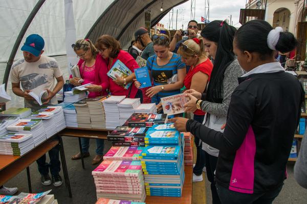 ¡Ya está en Pinar del Río la Feria del Libro!