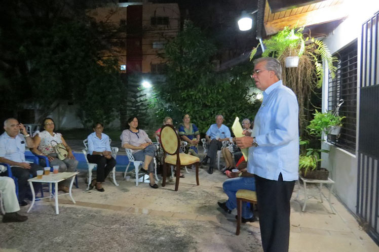 Despiden a cubanos participantes en la Feria del Libro dominicana