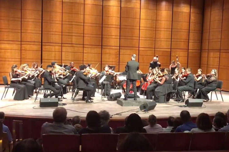 Orquesta cubana celebra en EE.UU. a compositores de la isla