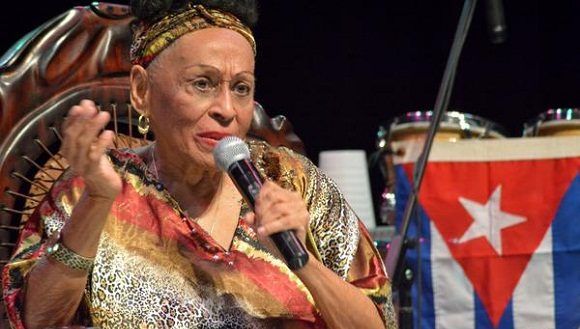 Omara Portuondo concluye gira por barrios de La Habana