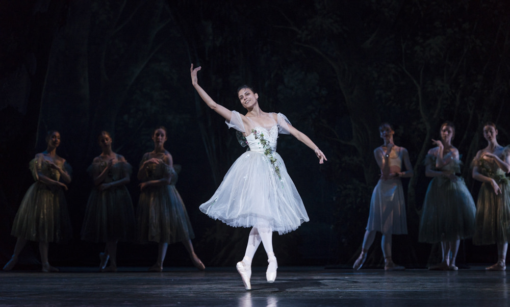 Yanela Piñera: Tenemos una escuela de ballet de las mejores del mundo