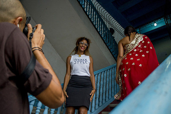 Tributo al glamour en la Fototeca de Cuba
