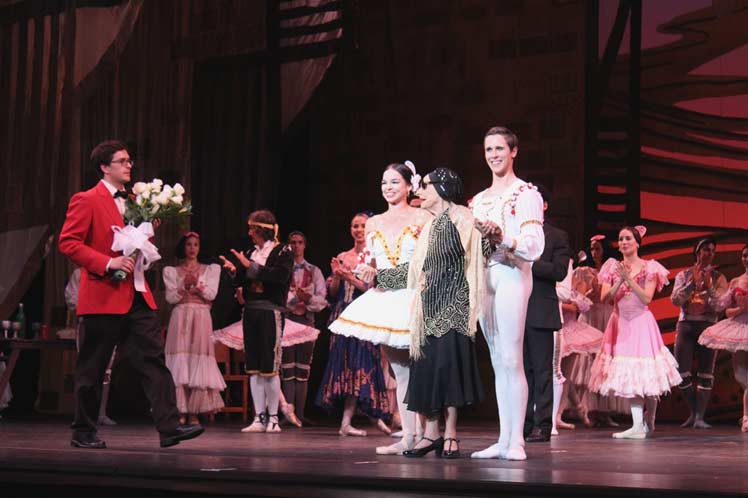 Alicia Alonso y ballet cubano desatan torrente de aplausos en EE.UU.